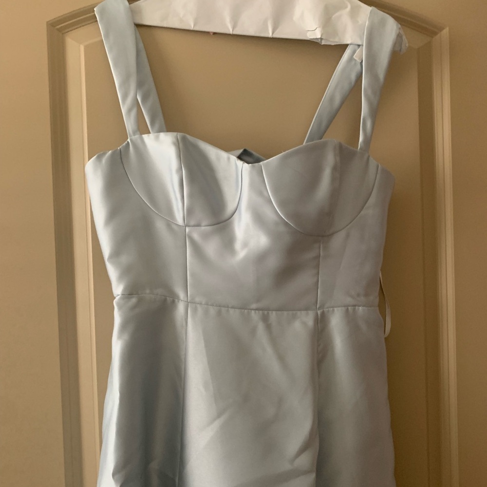 Elegant Blue Evening Gown - Picture 4 of 10